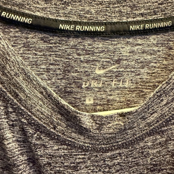 Men’s Nike Dri-FIT Element Running Top | Size Small | Heathered Gray - Picture 3 of 7